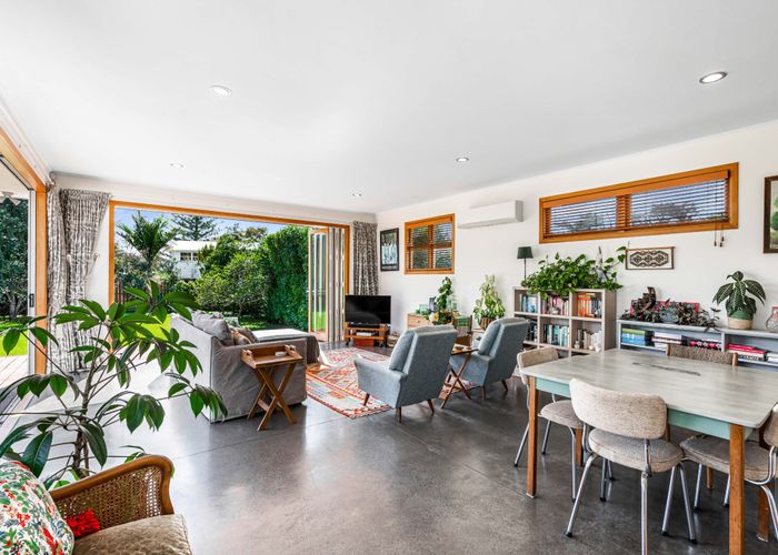  at 36 Totara Road, Te Atatu Peninsula, Waitakere City, Auckland
