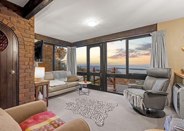  at 8 Muritai Terrace, Mount Pleasant, Christchurch City, Canterbury