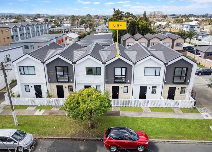  at 4/12 Arney Road, Ranui, Auckland