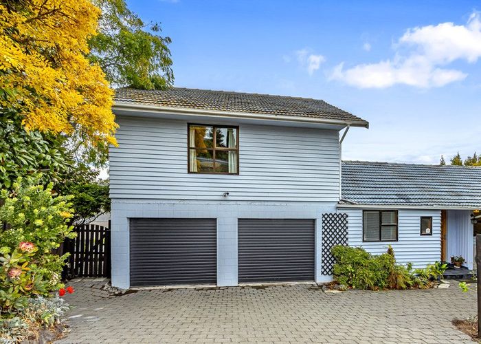  at 68 Dyers Pass Road, Cashmere, Christchurch City, Canterbury