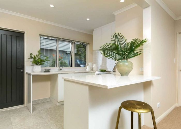  at 4a Viridian Lane, Greenhithe, North Shore City, Auckland