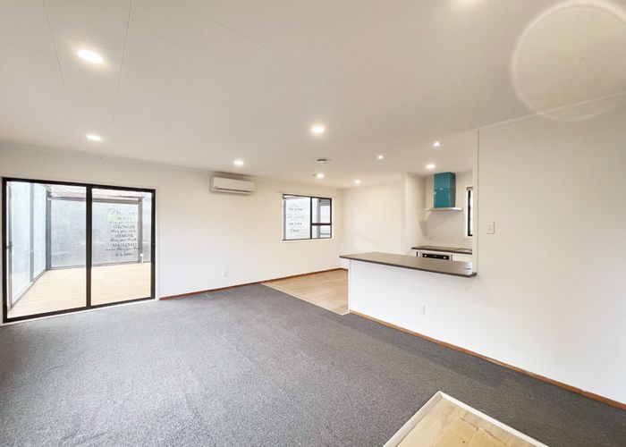  at 5 Skyla Place, Massey, Waitakere City, Auckland