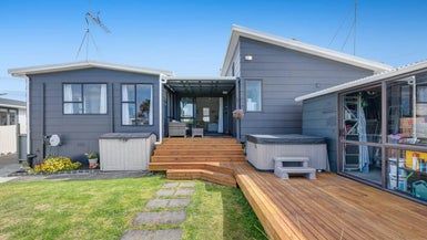  at 4 Red Beach Road, Red Beach, Red Beach