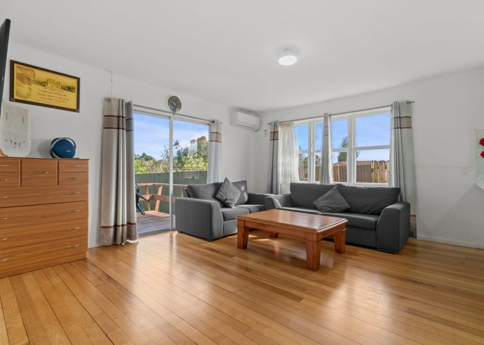  at 2/60 Grove Road, Papakura, Papakura