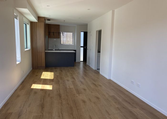  at 3/85 Royal View Road, Te Atatū South, Auckland