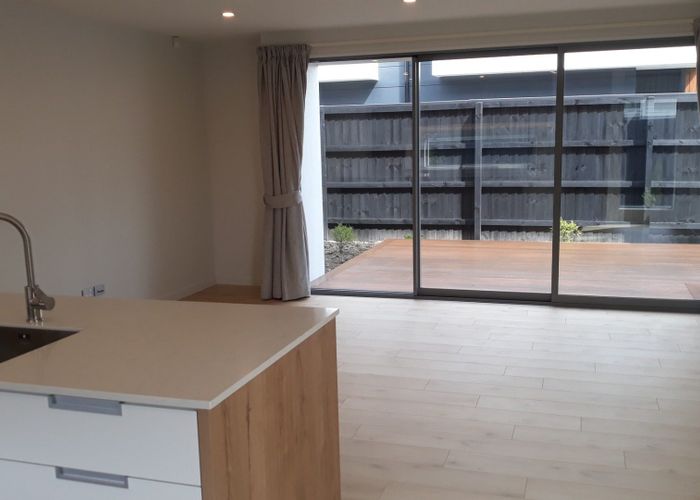  at 2/43 Maxwell Street, Riccarton, Christchurch City, Canterbury