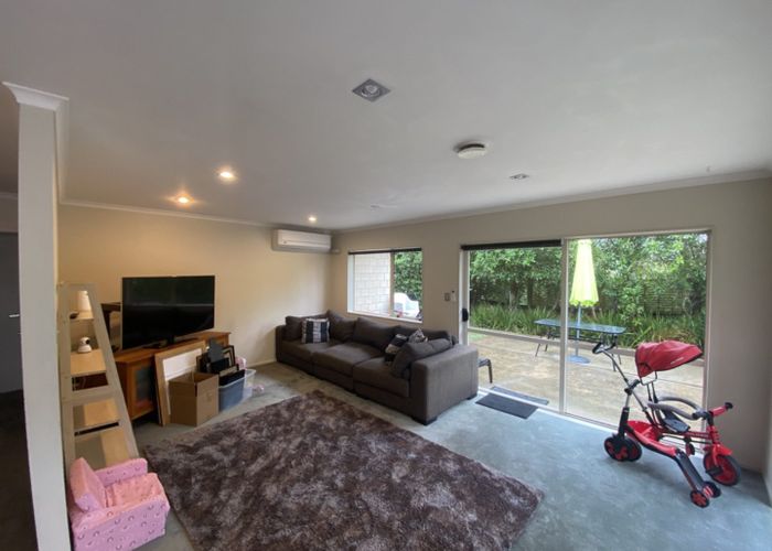  at 5 Chloe Place, Massey, Waitakere City, Auckland