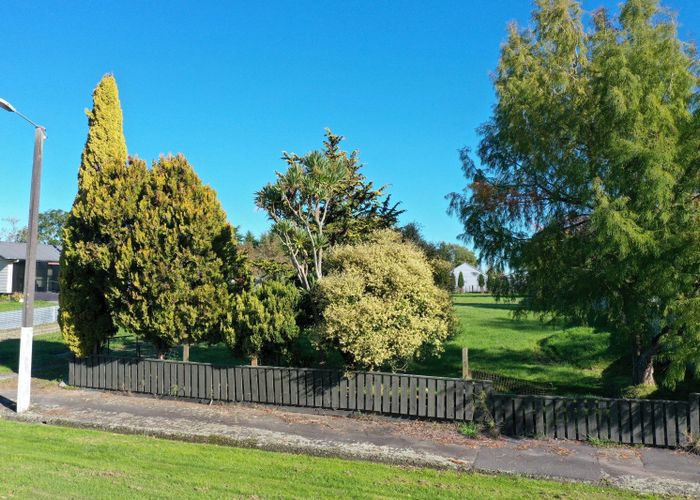  at 25 Cambridge Street, Pahiatua, Tararua, Manawatu / Whanganui