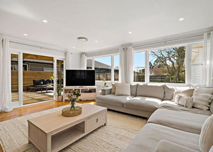  at 15 Waione Avenue, Te Atatu Peninsula, Auckland