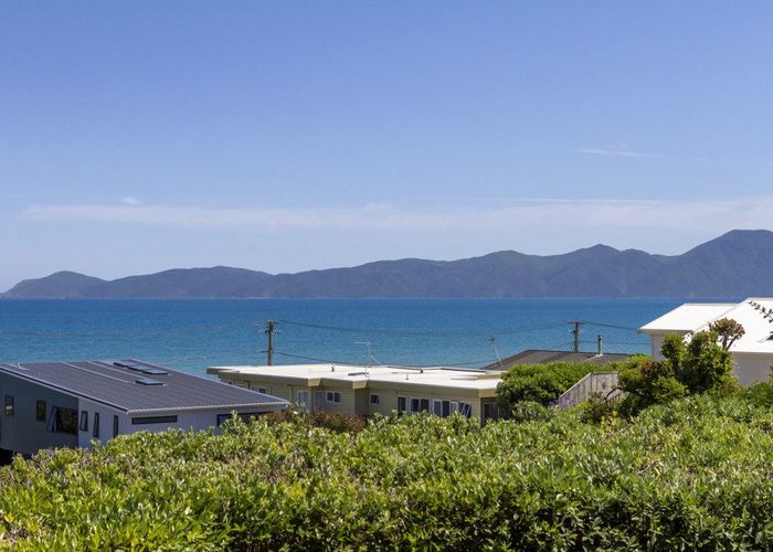  at 12 Karekare Road, Raumati South, Paraparaumu