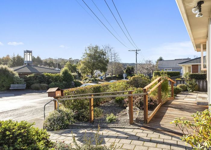  at 32C Shand Street, Green Island, Dunedin