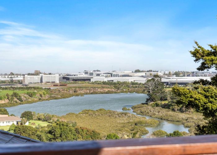  at 42&42A Ellesmere Crescent, Pakuranga Heights, Manukau City, Auckland