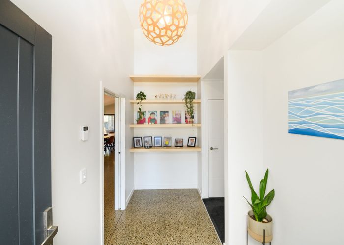  at 28 Sandown Avenue, Himatangi Beach