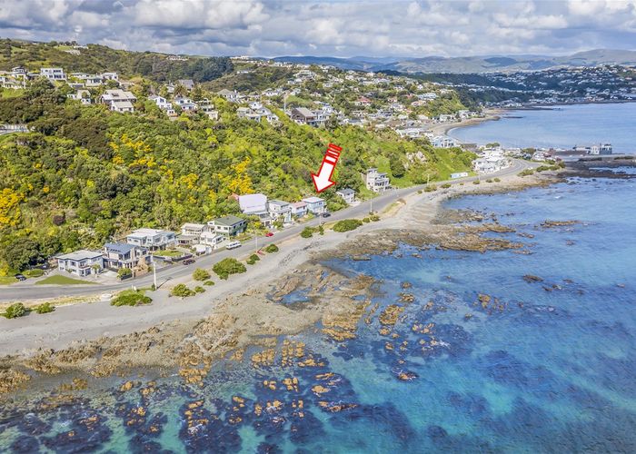  at 77 Moana Road, Plimmerton, Porirua