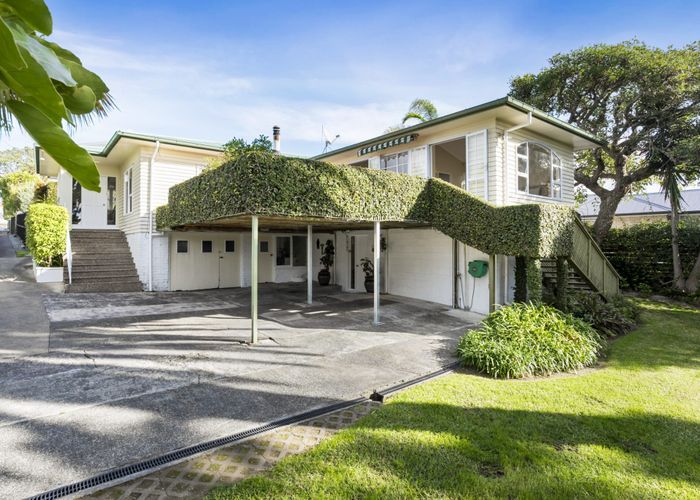  at 107 Onewa Road, Northcote, Auckland