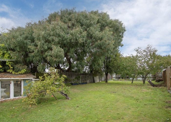  at 398 Keyes Road, New Brighton, Christchurch City, Canterbury