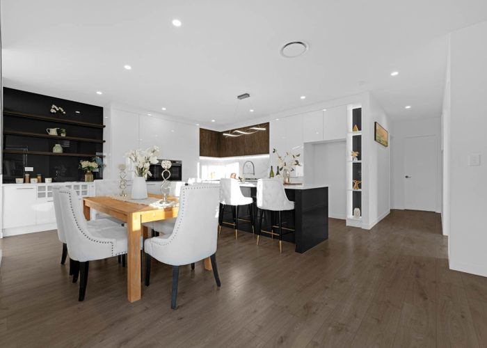  at 32 Jabal Cresent, Totara Park, Manukau City, Auckland