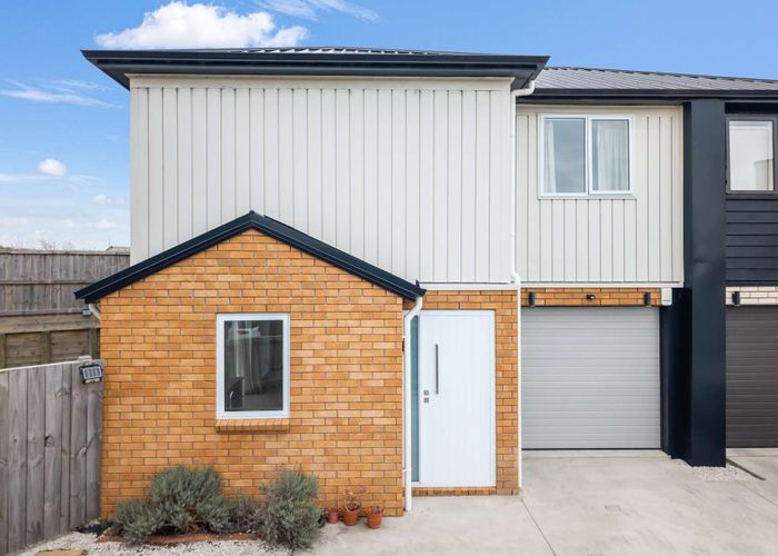  at 2/8 Mila Paige Close, Glenview, Hamilton, Waikato