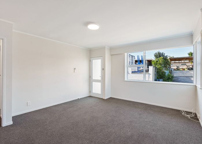  at 82/2 Buckland Road, Mangere East, Manukau City, Auckland