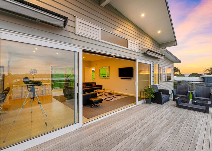  at 57 Taylor Road, Mangere Bridge, Manukau City, Auckland