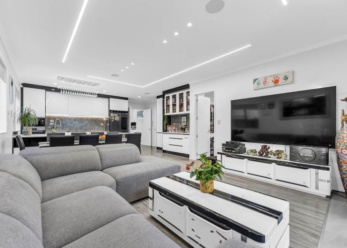 at 15  Uru Drive, Flat Bush, Manukau City, Auckland