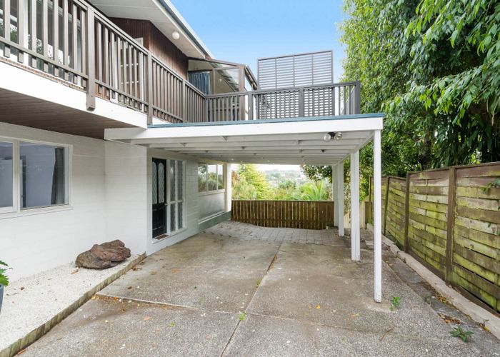  at 2/43 Arran Road, Browns Bay, North Shore City, Auckland