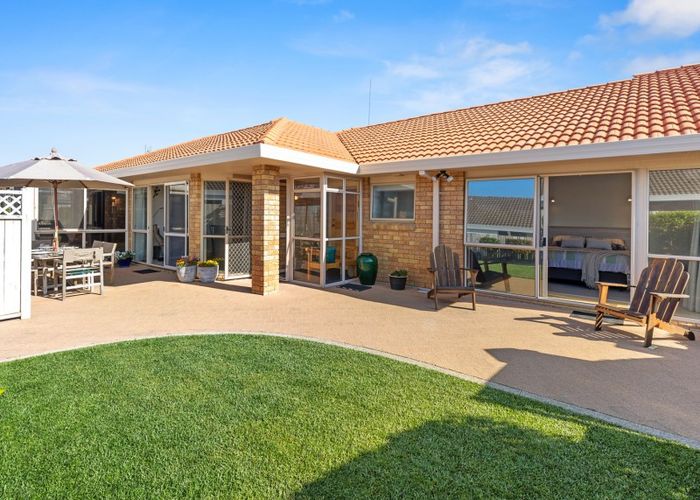  at 17 Lotus Avenue, Mount Maunganui, Mount Maunganui