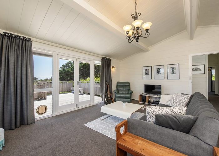  at 15 Dunmail Way, Newlands, Wellington