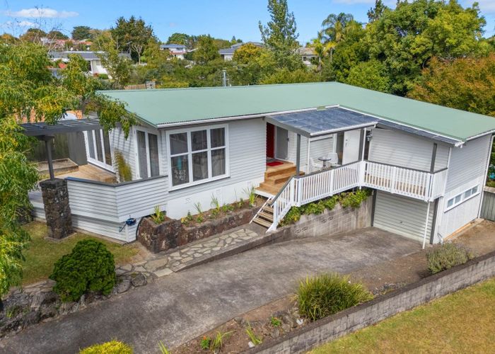  at 8 Bellamy Place, Blockhouse Bay, Auckland City, Auckland