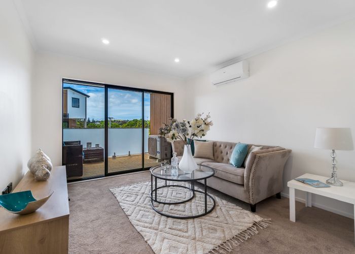  at 8/25 Griffen Park Road, Mount Roskill, Auckland City, Auckland