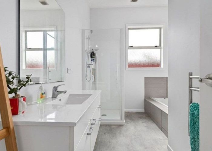  at 82 Te Aroha Street, Hamilton East, Hamilton, Waikato