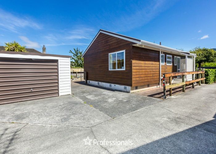  at 34 Palmer Crescent, Silverstream, Upper Hutt, Wellington