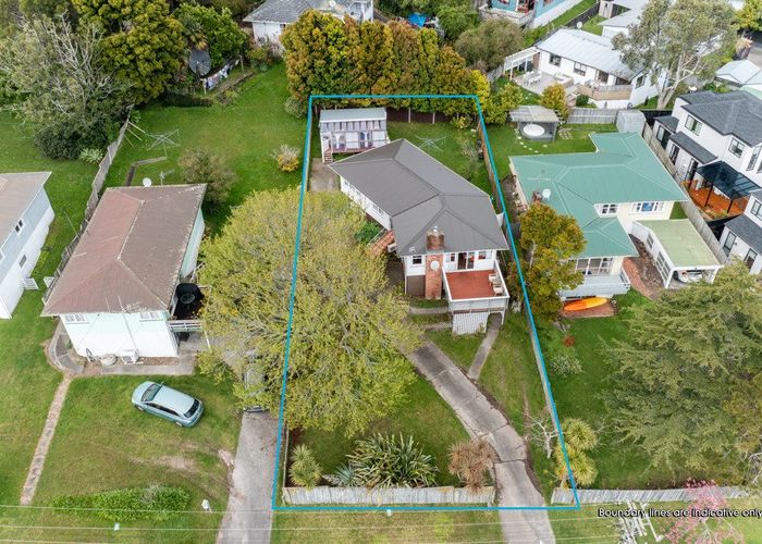  at 38 Bond Crescent, Forrest Hill, Auckland