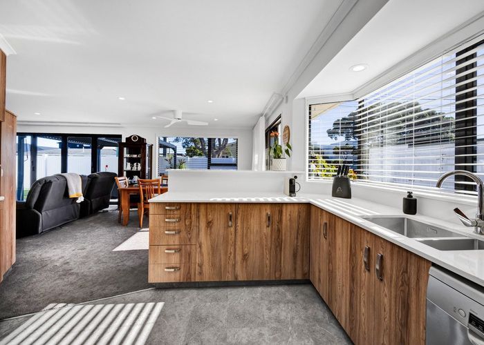  at 27 Whiteley Street, Moturoa, New Plymouth, Taranaki