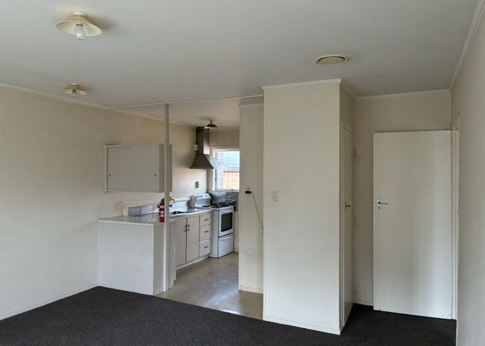  at 2/7 Norman Spencer Drive, Papatoetoe, Manukau City, Auckland