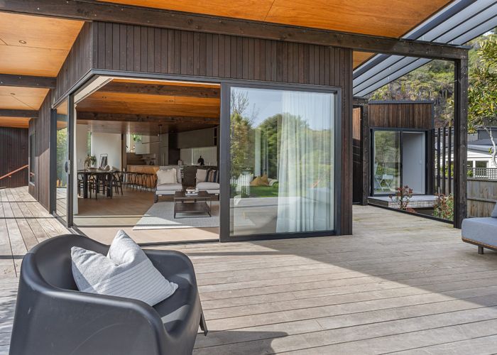  at 148 Esplanade, Sumner, Christchurch City, Canterbury
