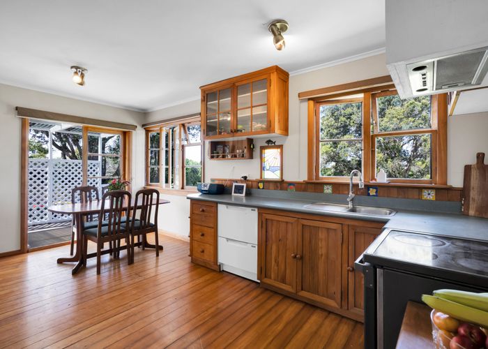  at 117 Seaview Road, Westown, New Plymouth, Taranaki