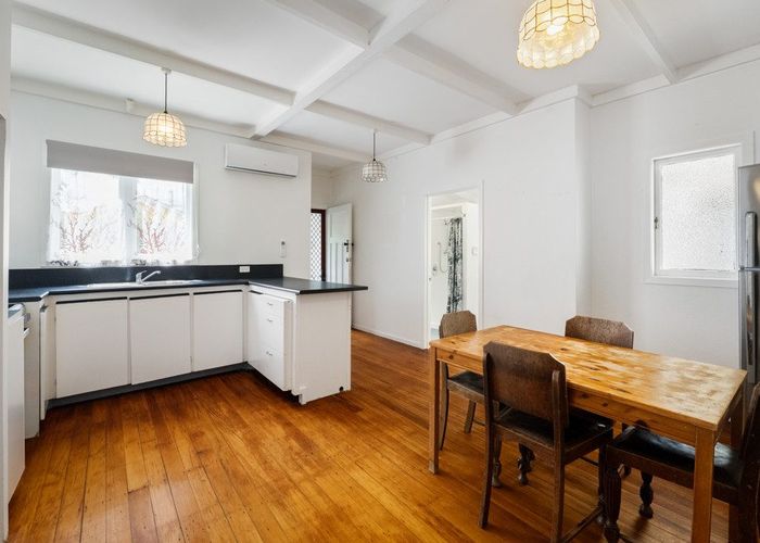  at 160 Normanby Road, Paeroa, Hauraki, Waikato