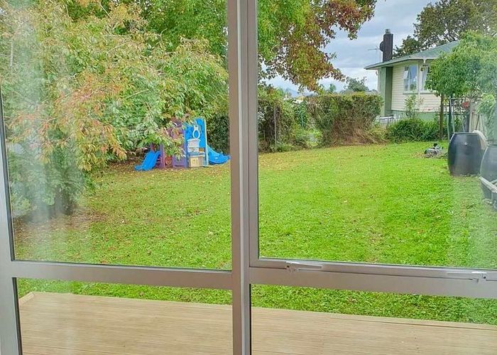  at 16 Cherry Road, Bucklands Beach, Manukau City, Auckland