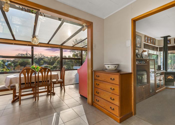  at 39 Rehia Road, Massey, Auckland