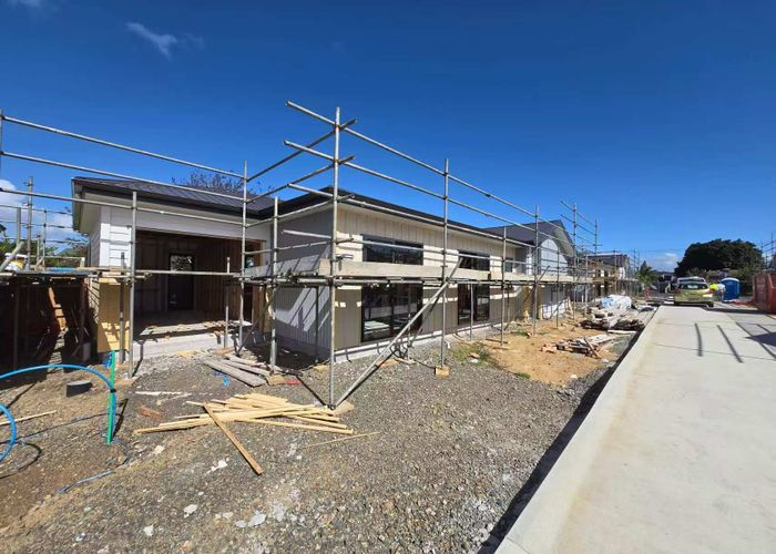  at 2/107 Fitzroy Street, Papatoetoe, Manukau City, Auckland