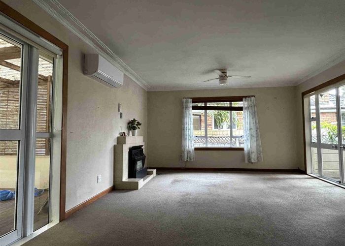  at 58 Taikata Road, Te Atatu Peninsula, Auckland