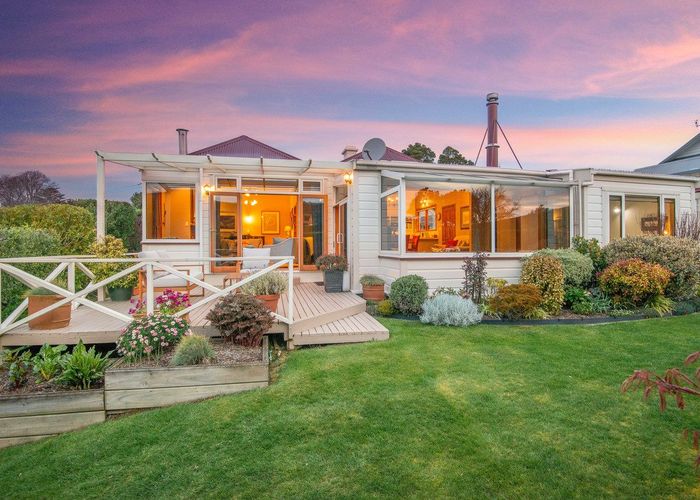  at 10 Prestwick Street, Maori Hill, Dunedin