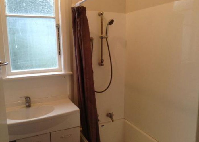  at 14 Lewis Avenue, Aramoho, Whanganui, Manawatu / Whanganui