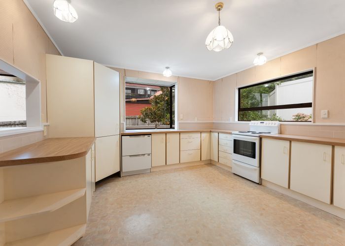  at 6a Brian Avenue, Forrest Hill, North Shore City, Auckland