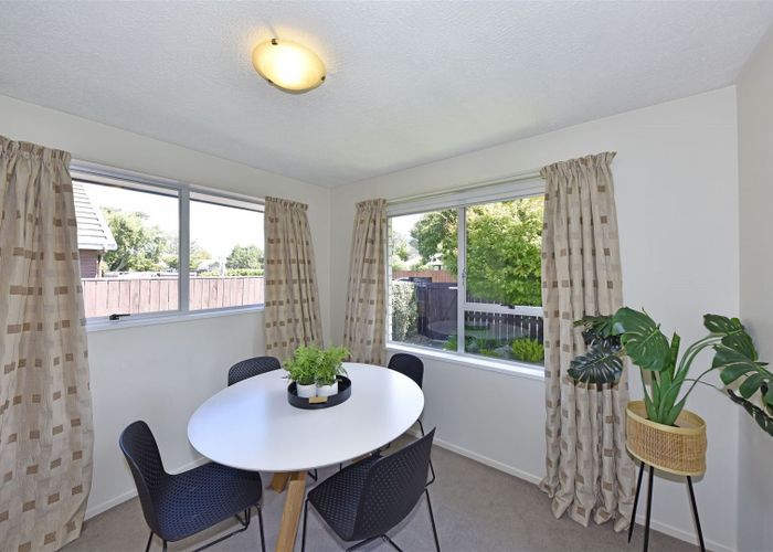  at 1/20 Glenharrow Avenue, Avonhead, Christchurch
