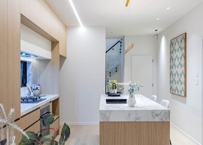  at Lot 1, 29 Prince Regent Drive, Half Moon Bay, Manukau City, Auckland
