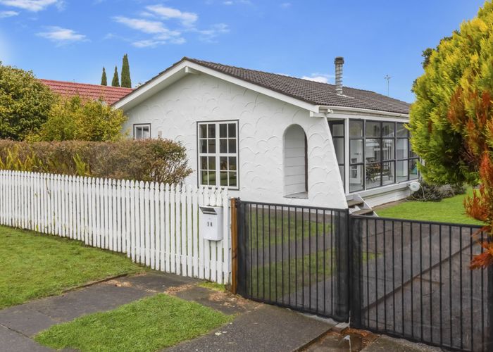  at 14 Coleman Street, Paraparaumu