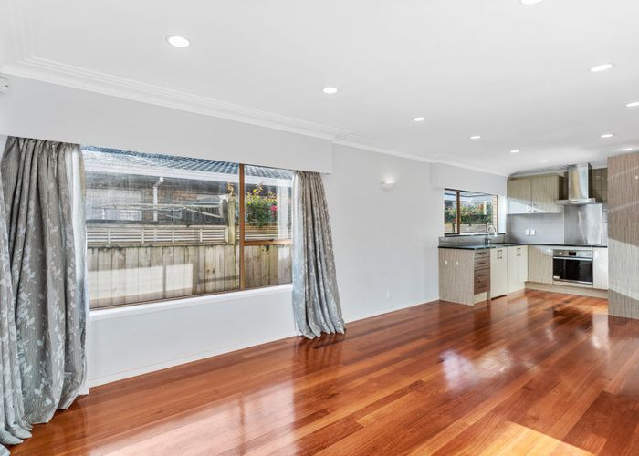  at 4/3 Matai Road, Greenlane, Auckland