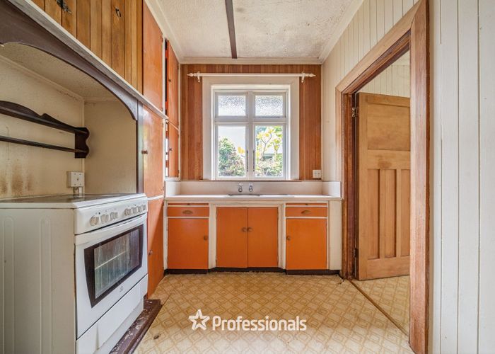  at 37 Hardy Street, Waterloo, Lower Hutt, Wellington